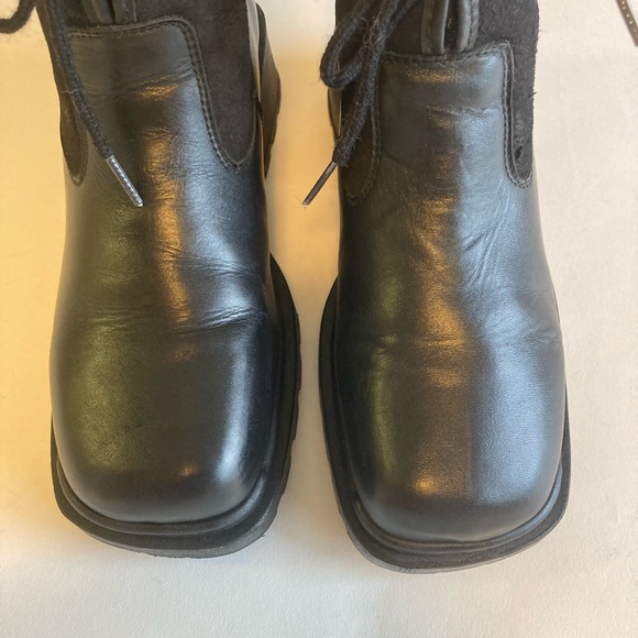 Fait au Canada Black Leather Fur Lining Lace Up Boots size 9 - Picture 11 of 16